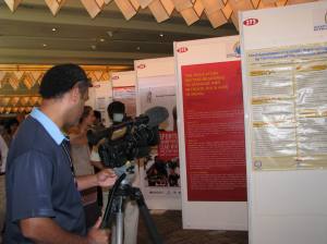 Resize of Picture1 272 ada juga yang mengshoot poster saya. entah untuk apa....