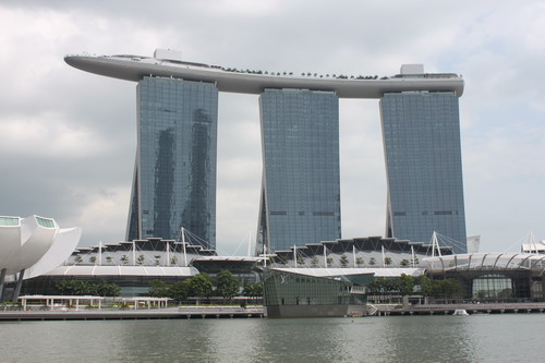 Marina Bay Sand dilihat dari dukW boat