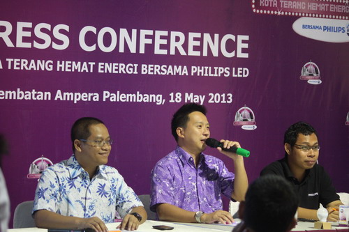 Ada konferensi pers tentang acara ini.