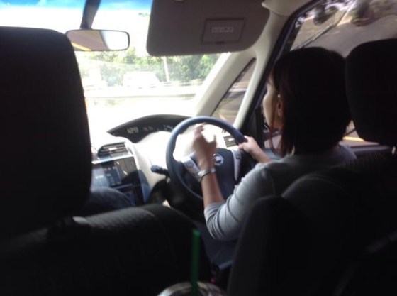 Driver kami yang cakep banget. #eaaa #sayangfitri