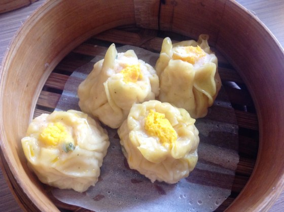 siomay telur asin juga