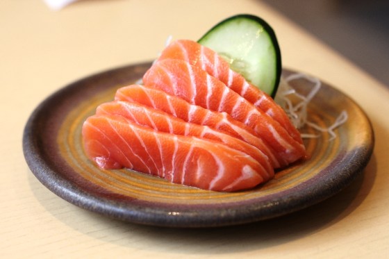 salmon sashimi - Rp. 49.000,-