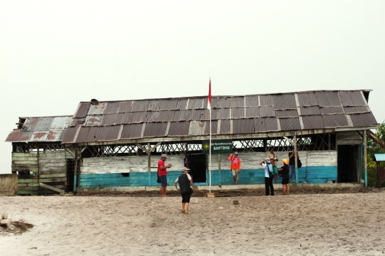 replika SD Muhammadiyah Gantong