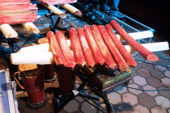 Alat musik kulintangan yang berasal dari Muba dan dipakai oleh Pal Jazz Etnika