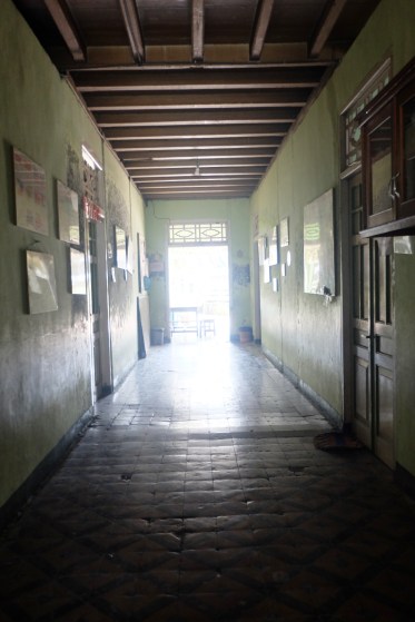 Koridor di lantai satu