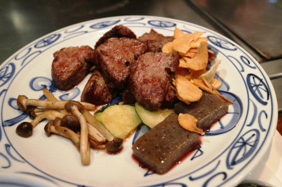 Kobe beef minus tauge dan bok choy yang baru disusulkan kemudian